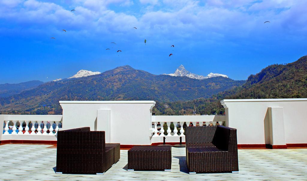 Da Yatra Courtyard Hotel Похара Екстериор снимка