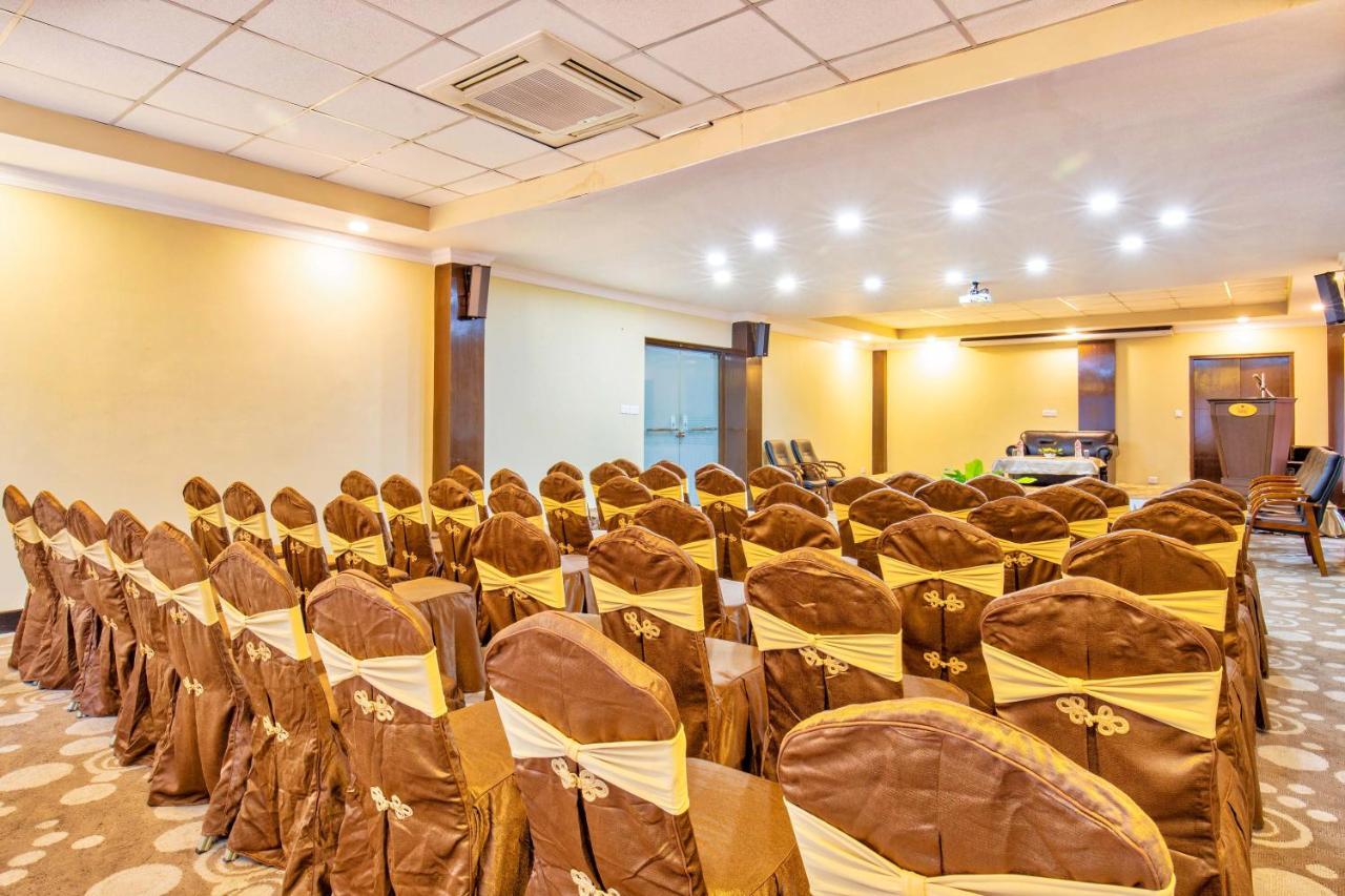 Da Yatra Courtyard Hotel Похара Екстериор снимка