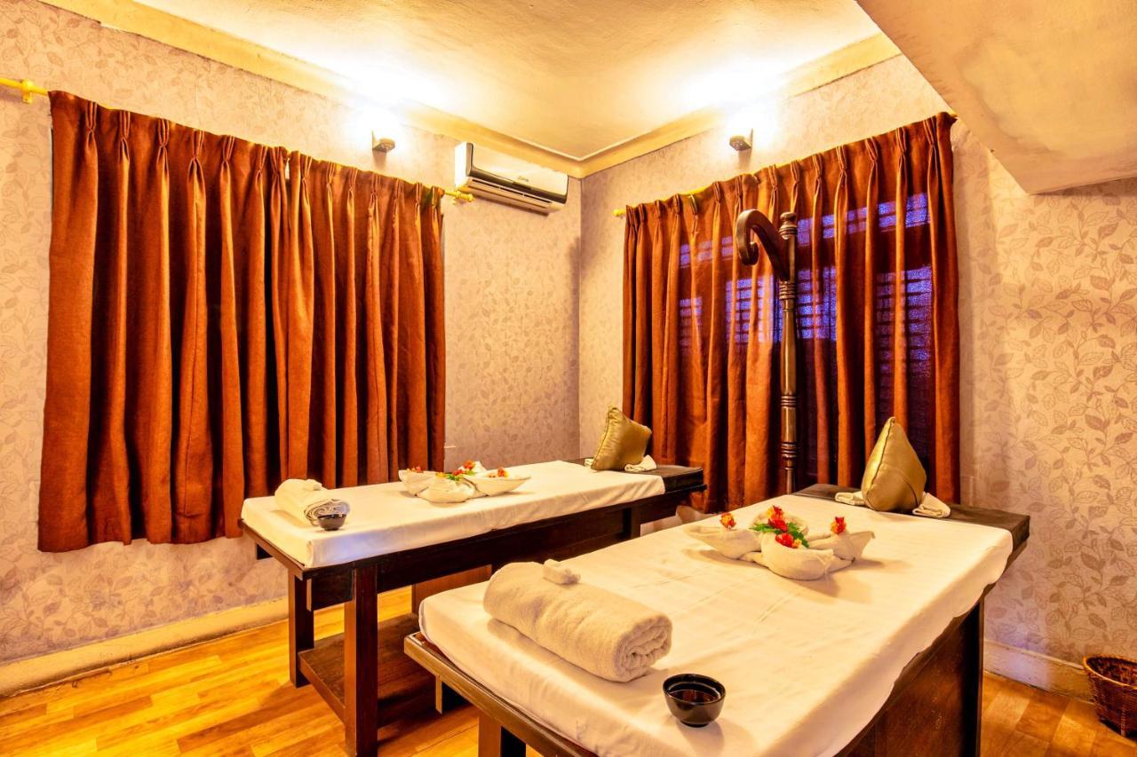 Da Yatra Courtyard Hotel Похара Екстериор снимка