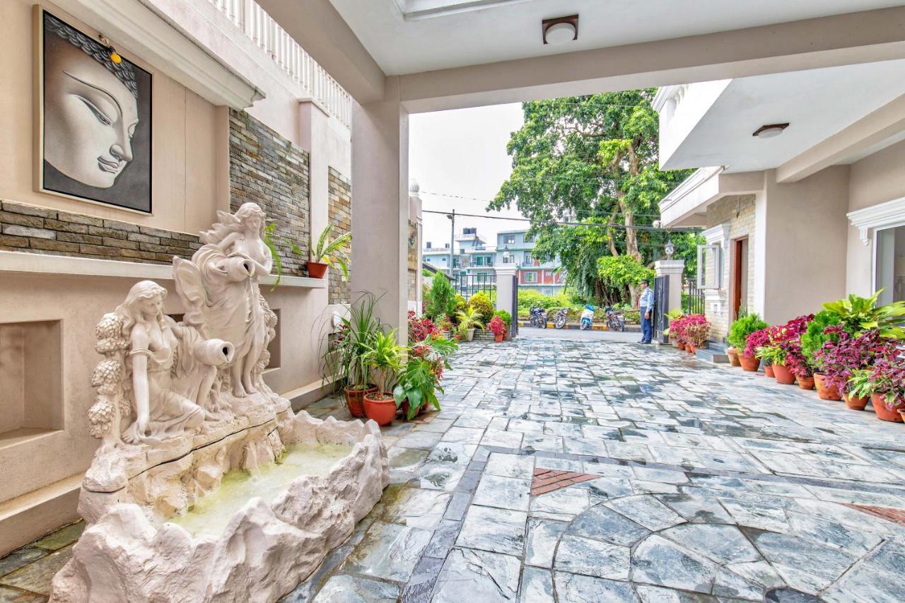 Da Yatra Courtyard Hotel Похара Екстериор снимка